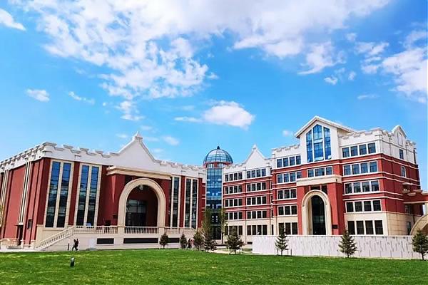 长春国贸学校学校占地面积10万m² 图2