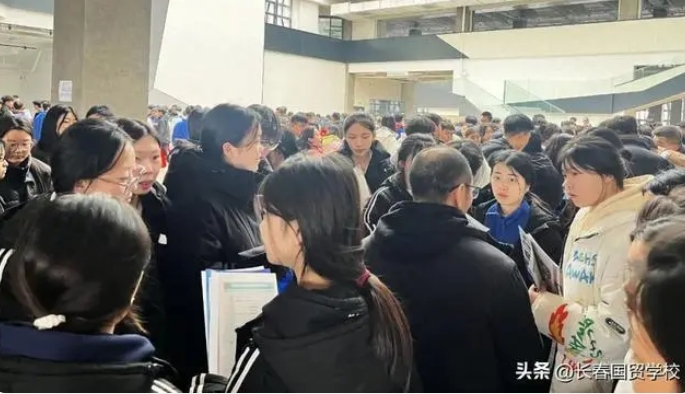 品牌高职院校齐聚长春国贸学校单招咨询会圆满结束！ 图1