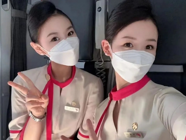 长春国贸学校优秀学姐赵仙桐空中乘务员